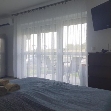 Liliom Apartman Appartement Hévíz Buitenkant foto